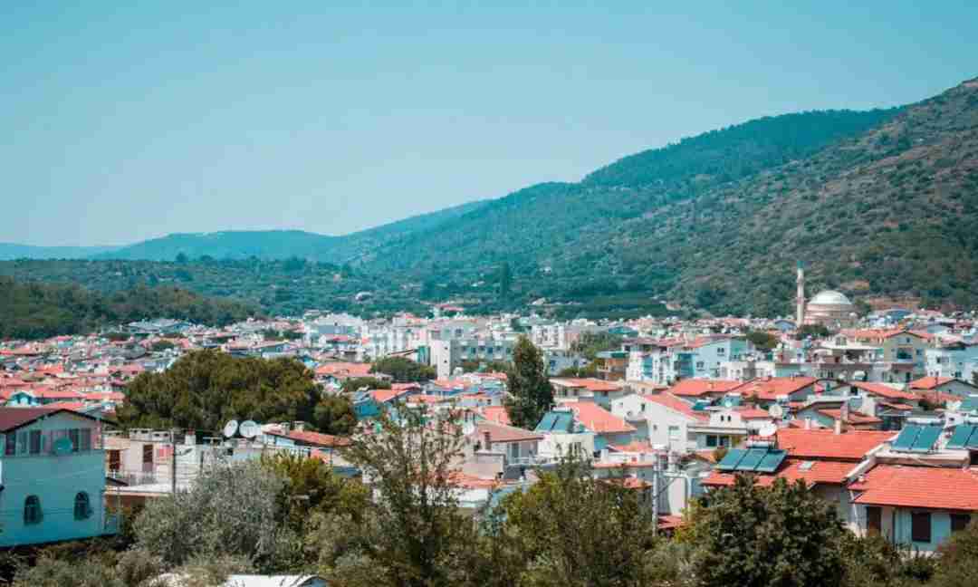 Why are Houses So Expensive in Izmir?