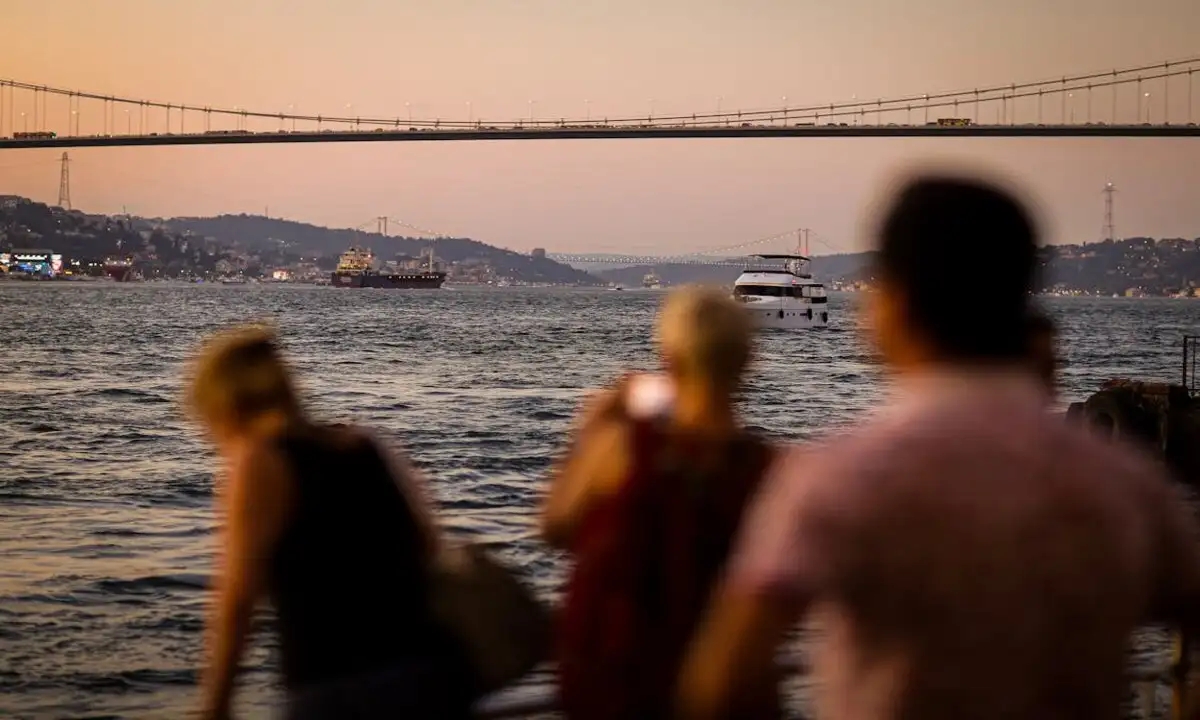 8 Reasons You'll Fall in Love with Turkish People