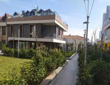 Villas in Istanbul with Private Gardens - Resan Kirgul Konaklari