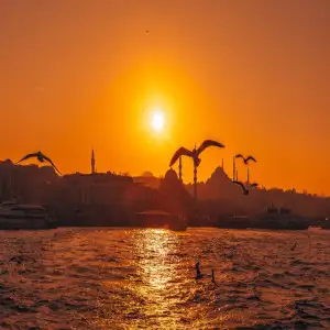 The Golden Horn: Istanbul’s Historic Waterway and Its Lively Surroundings